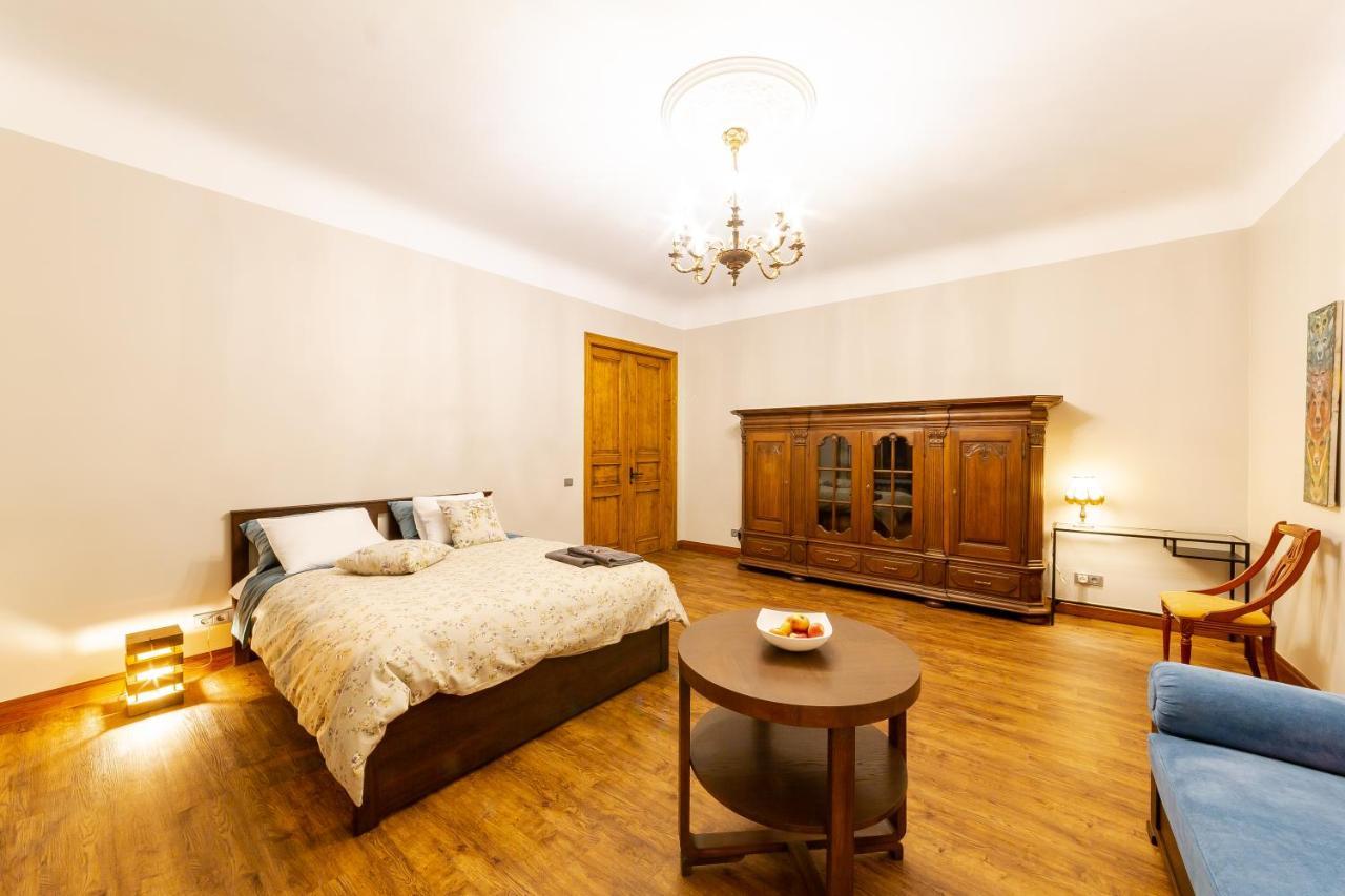 Cozy Storie'S Ap, 47Sqm, Renovated 2020, Free Parking Apartman Riga Kültér fotó