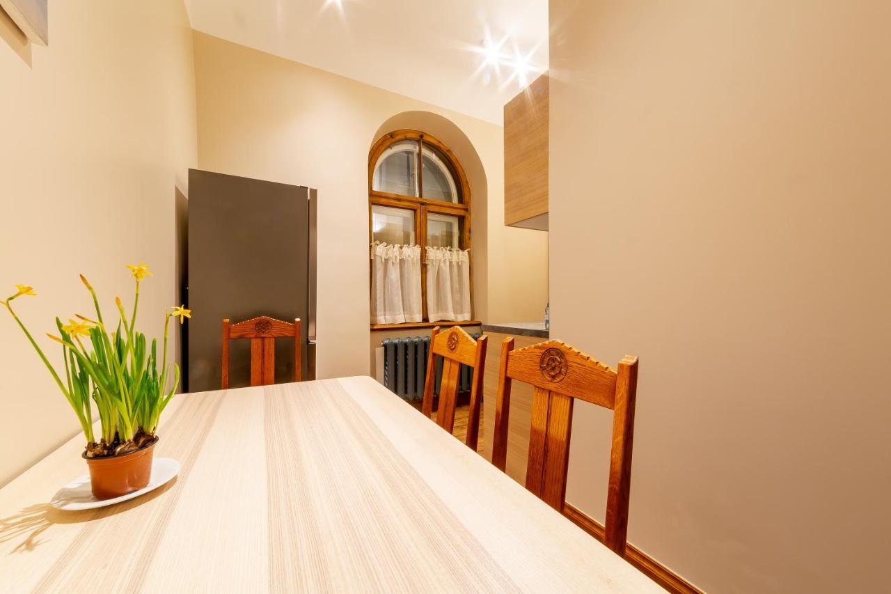 Cozy Storie'S Ap, 47Sqm, Renovated 2020, Free Parking Apartman Riga Kültér fotó